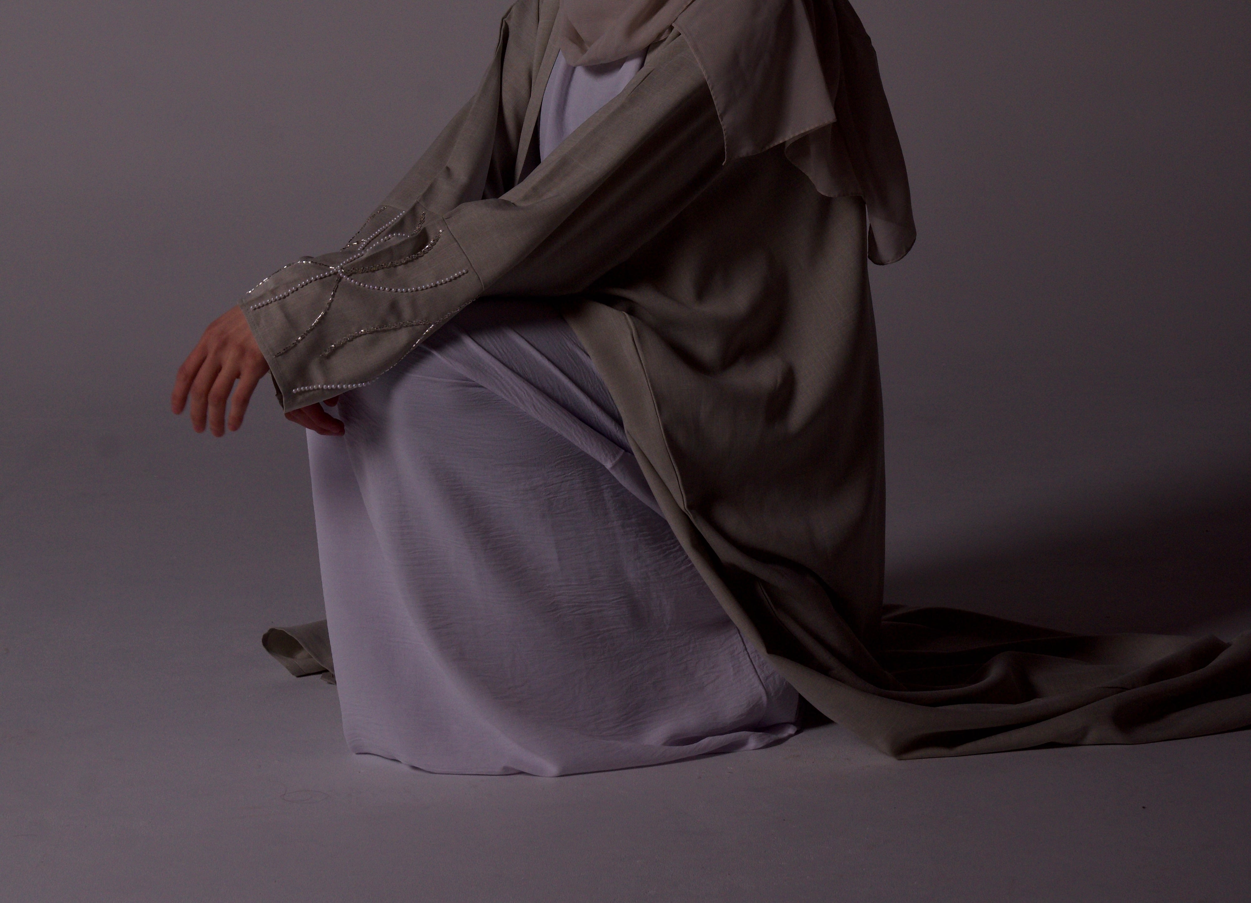YASMIN ABAYA