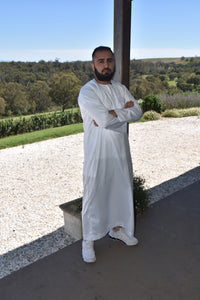 MEN’S THOBE WHITE