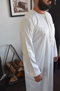 MEN’S THOBE WHITE