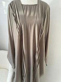 SELENA ABAYA
