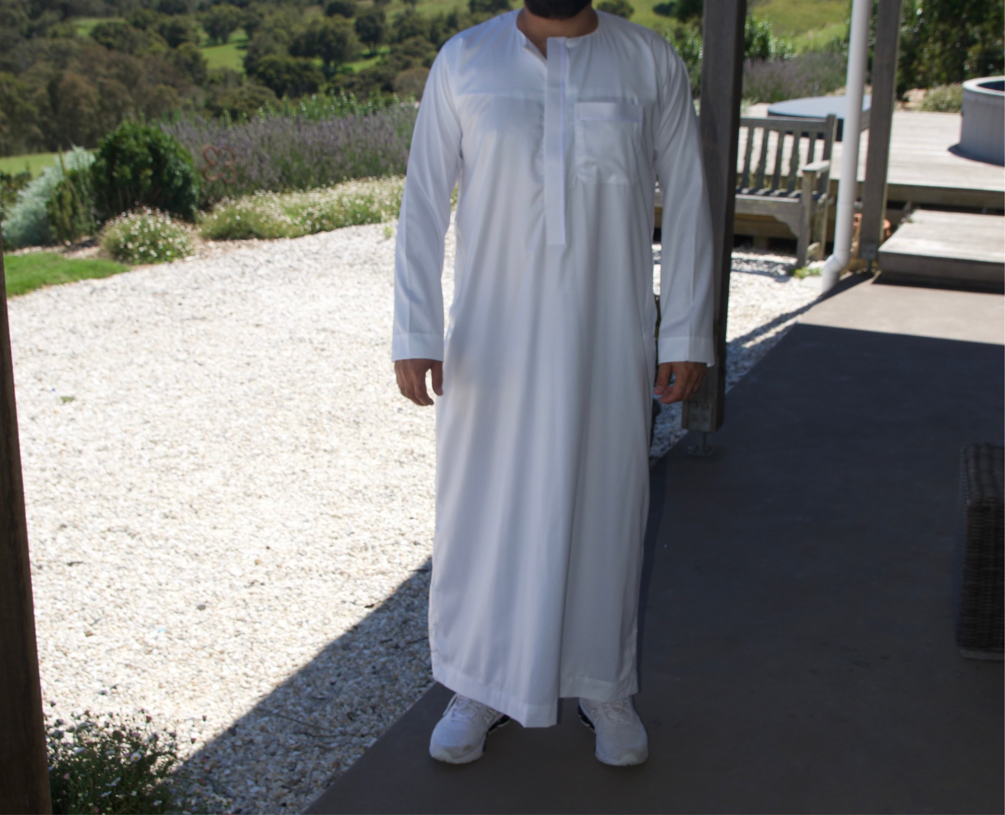 MEN’S THOBE WHITE