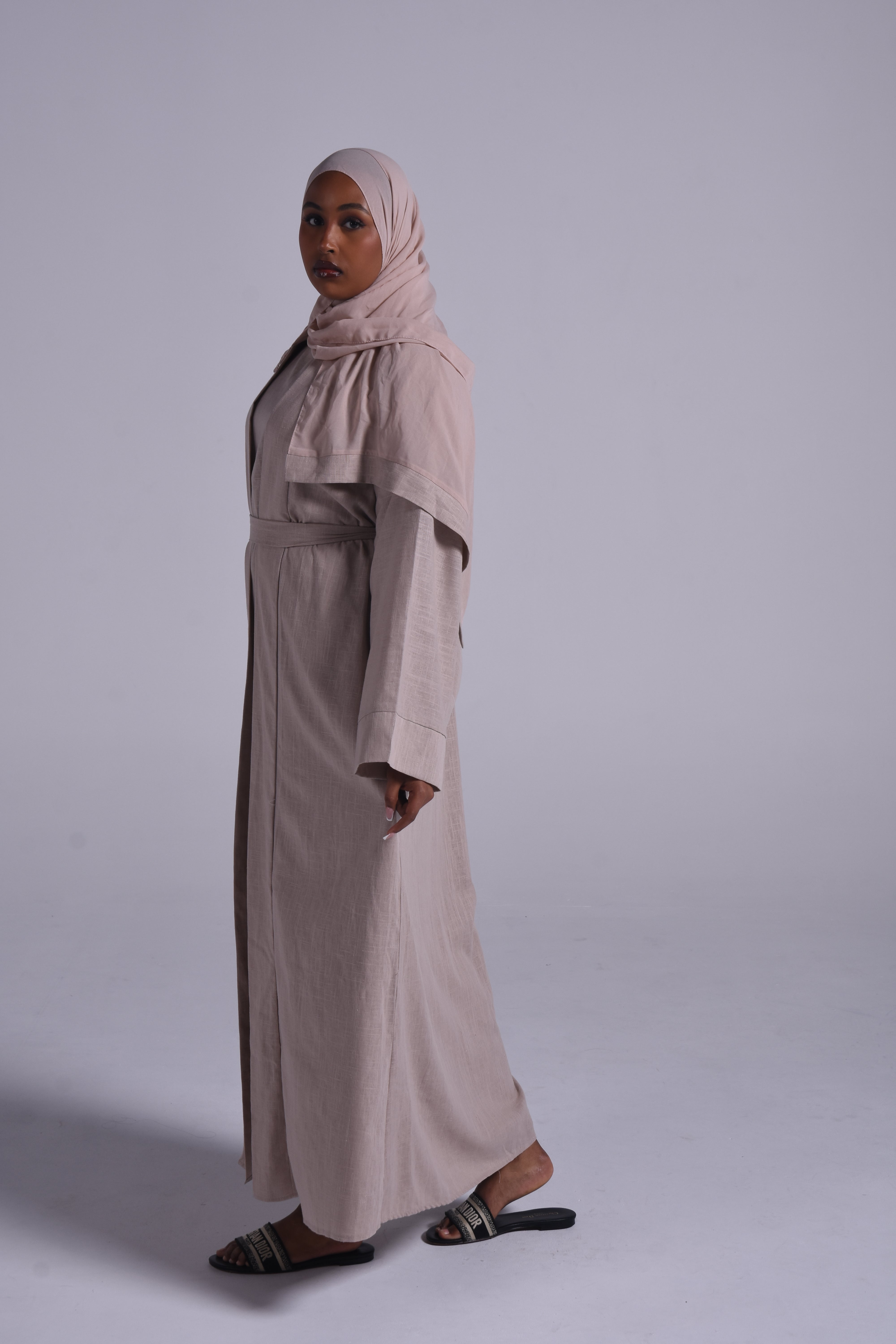 SADIA LINEN ABAYA