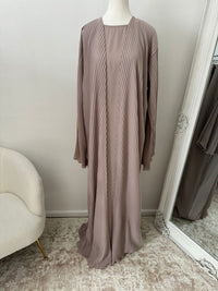 LANA PLEATED ABAYA
