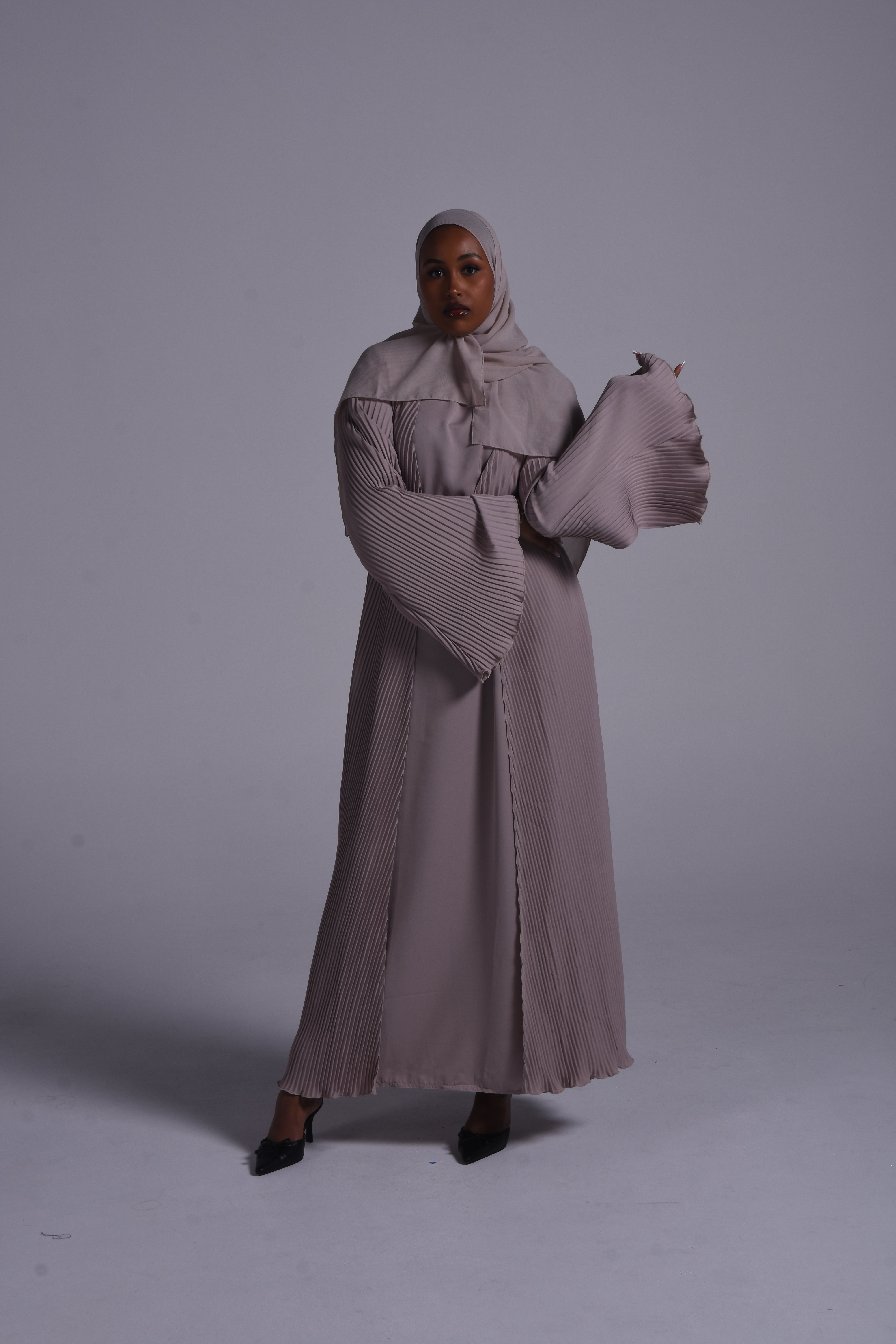 LANA PLEATED ABAYA